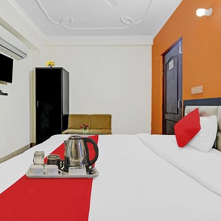 Hotel O J.D Palace Chinhat 外观 照片